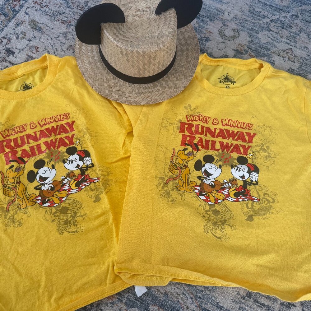 Mickey & Minnie Runaway Railway T-Shirt Sister Set S & XS Disney Parks